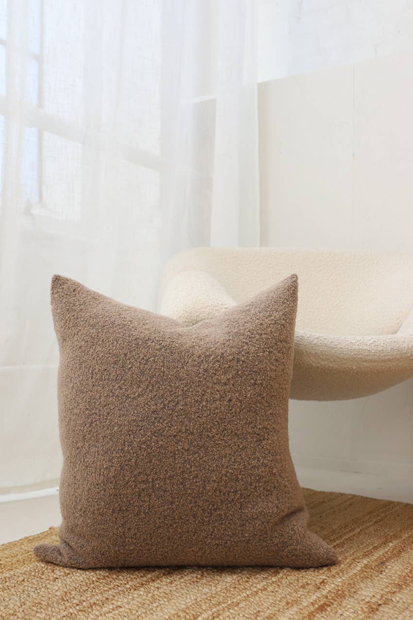 Baldwin Wool Pillow Cover: Ivory Melange Boucle