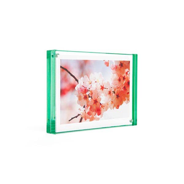Green Edge Magnet Frame: 5"x7"