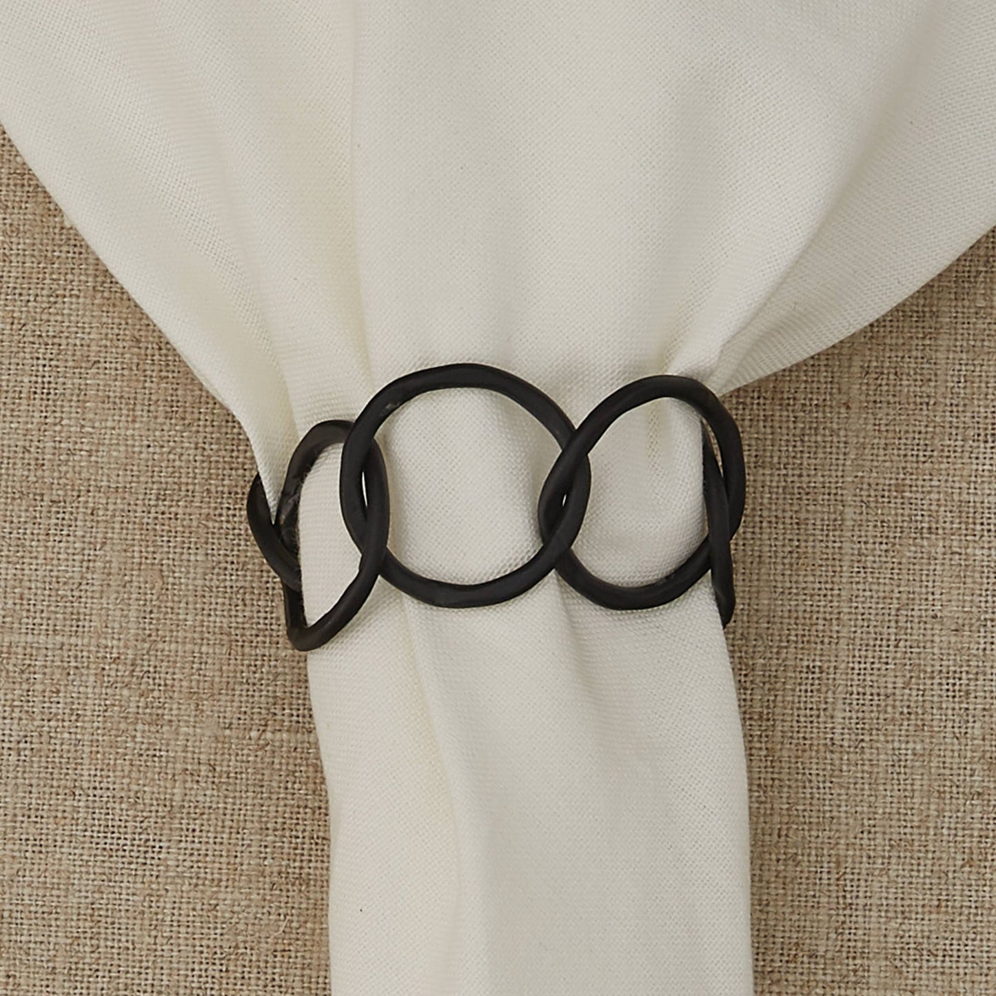 Circle Links Napkin Ring Black