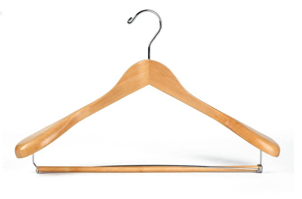 W5901 Curved Wooden Hanger 17.5" Locking bar Natural-Chrome