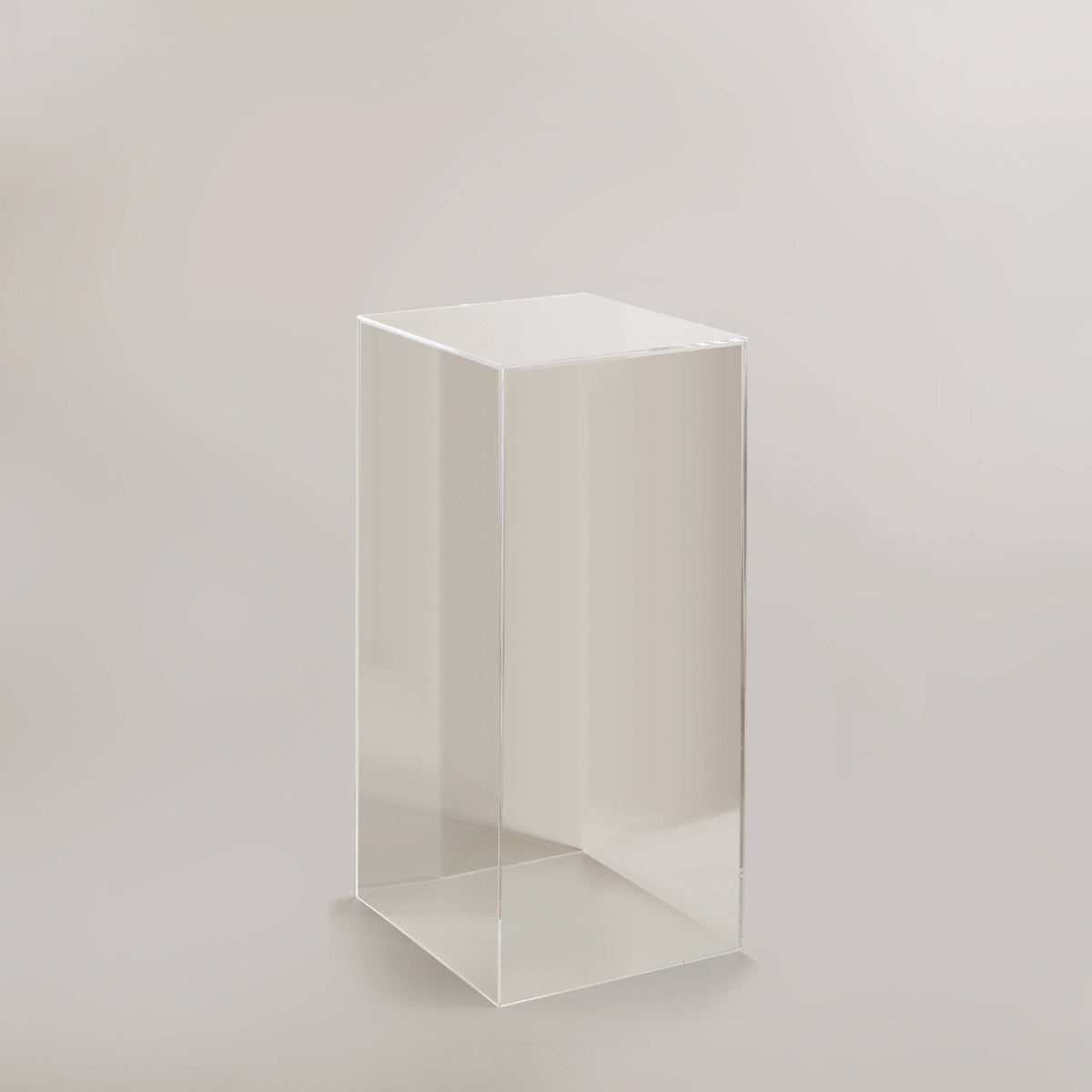 Showcase Pedestal Stand / Column