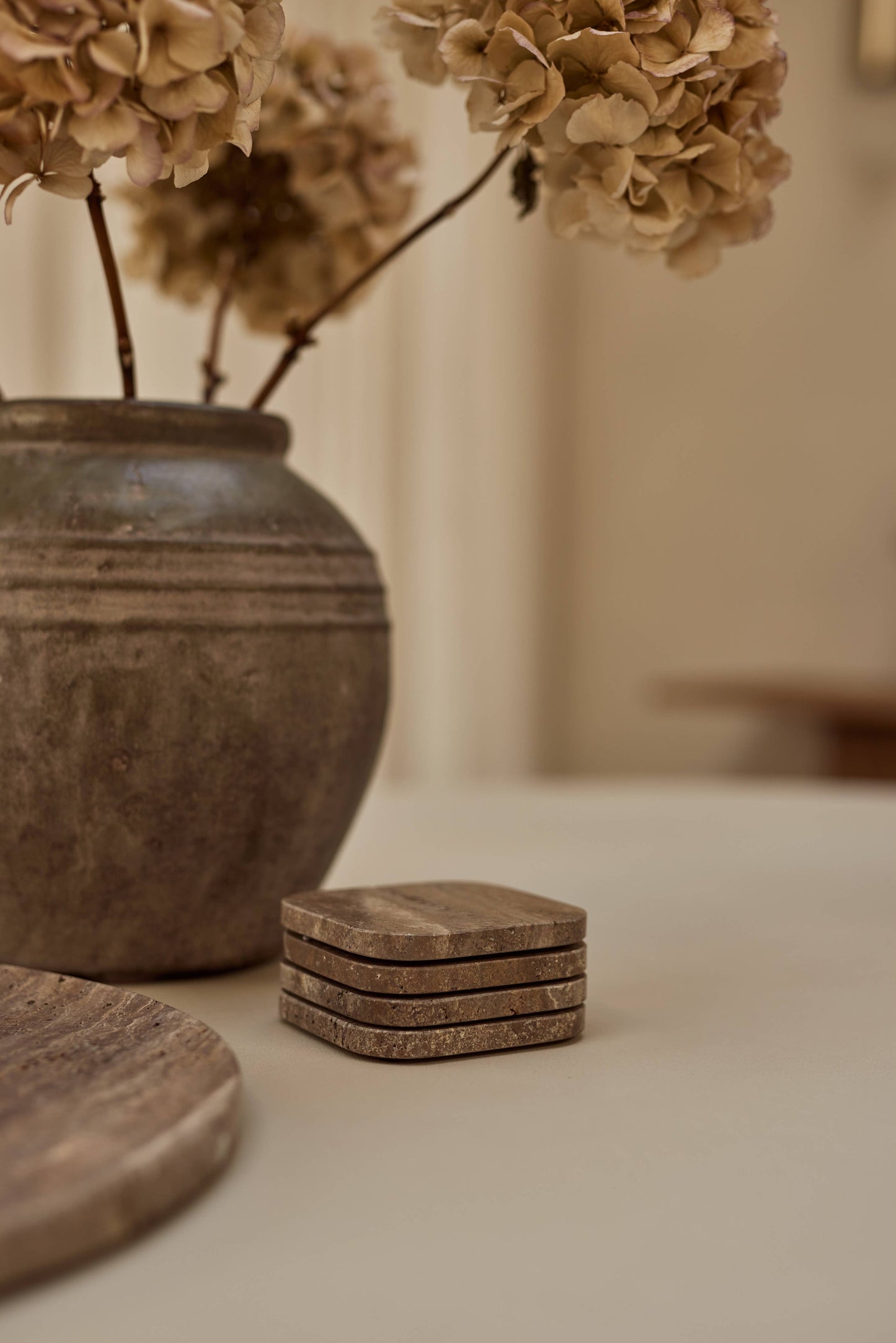 Titanium travertine coaster - organic - set of 4 pieces - 10x10x1cm