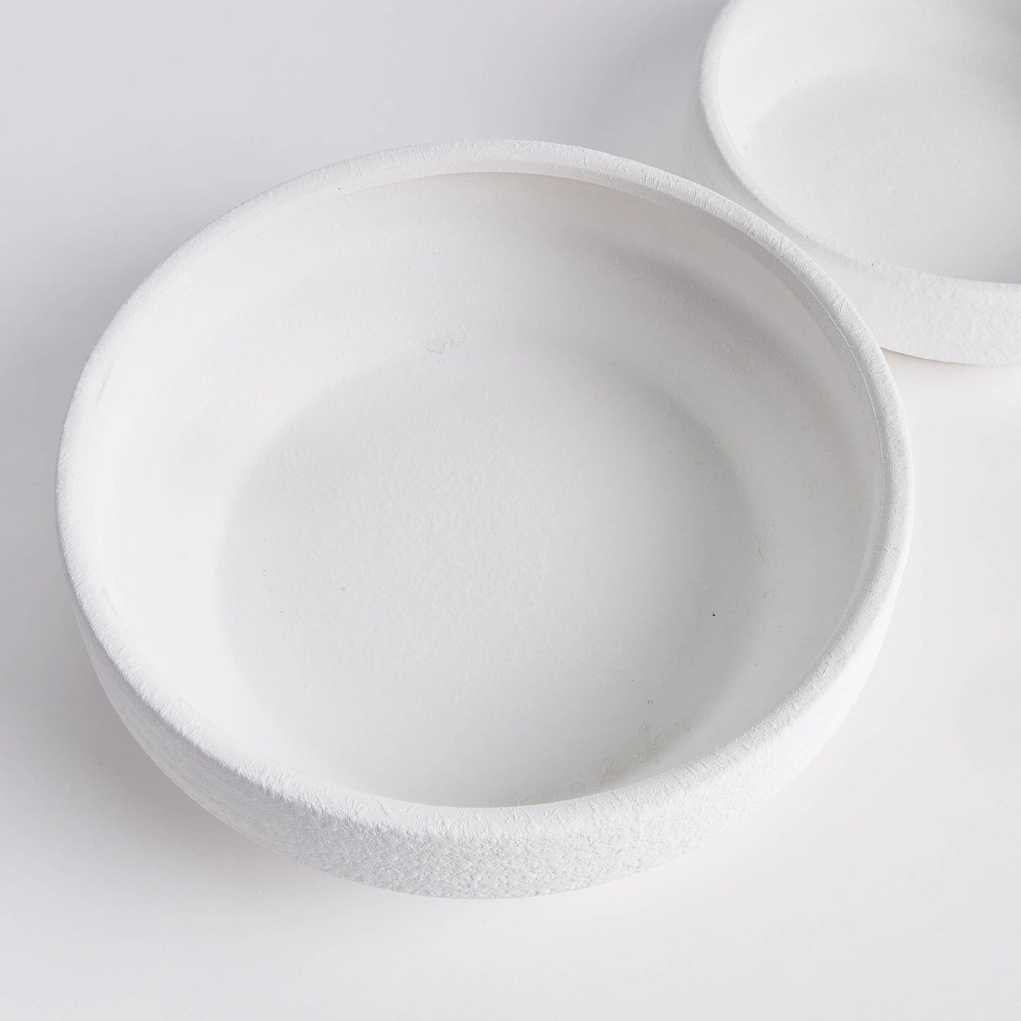 COLTON DECORATIVE LOW BOWLS: WHITE / TERRACOTTA