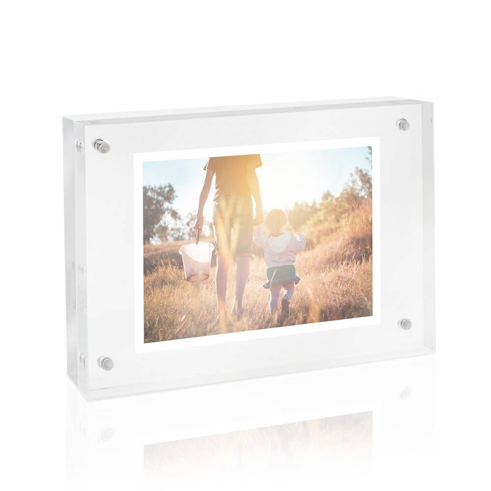 Isaac Jacobs Super Thick Clear Acrylic Magnetic Photo Frame