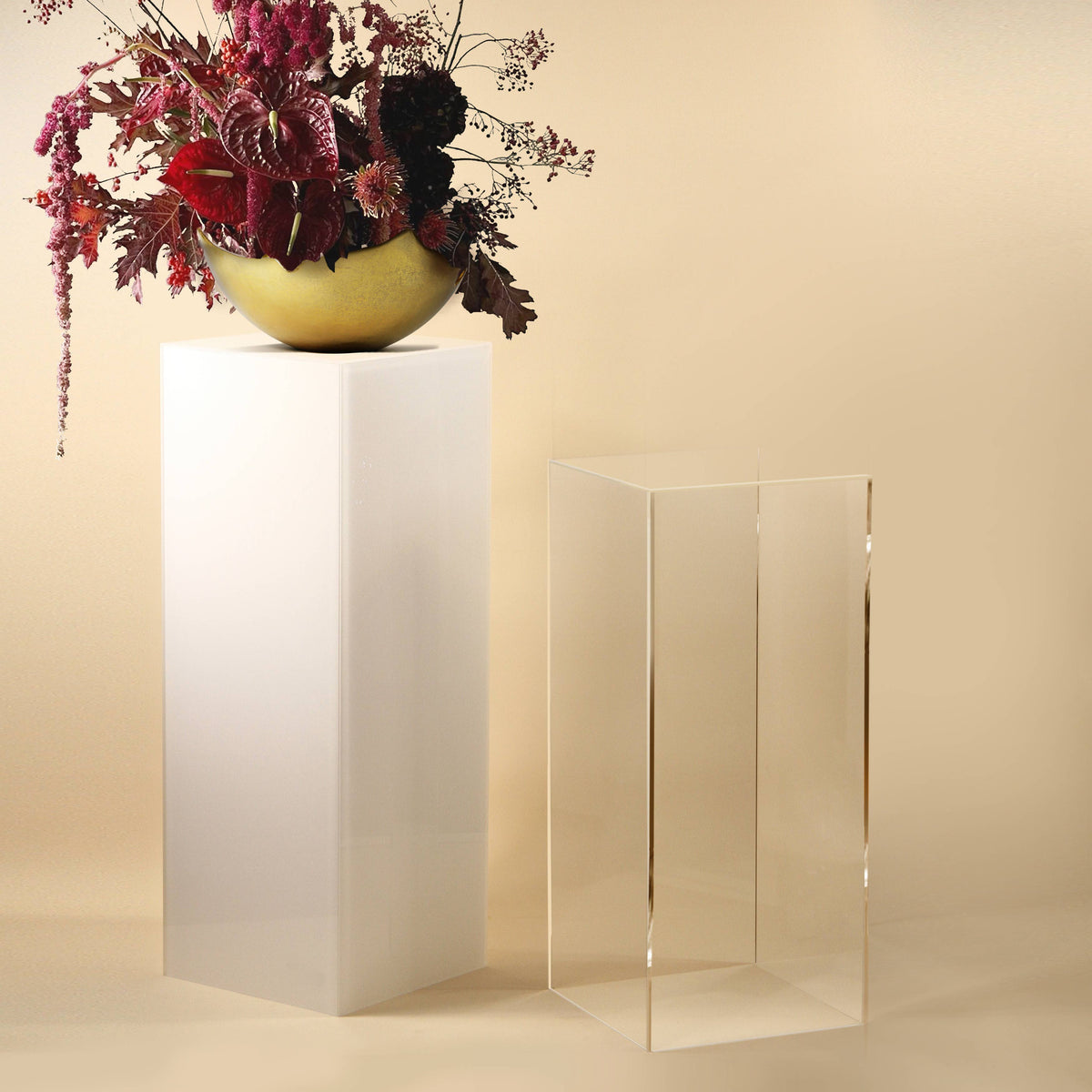 Showcase Pedestal Stand / Column