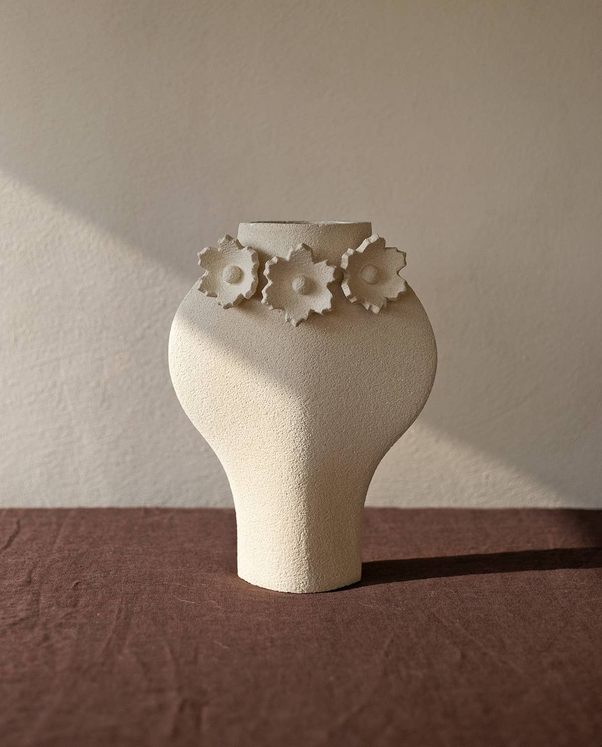 Ceramic Summer Vase 'Sculptural Flowers - Dal'