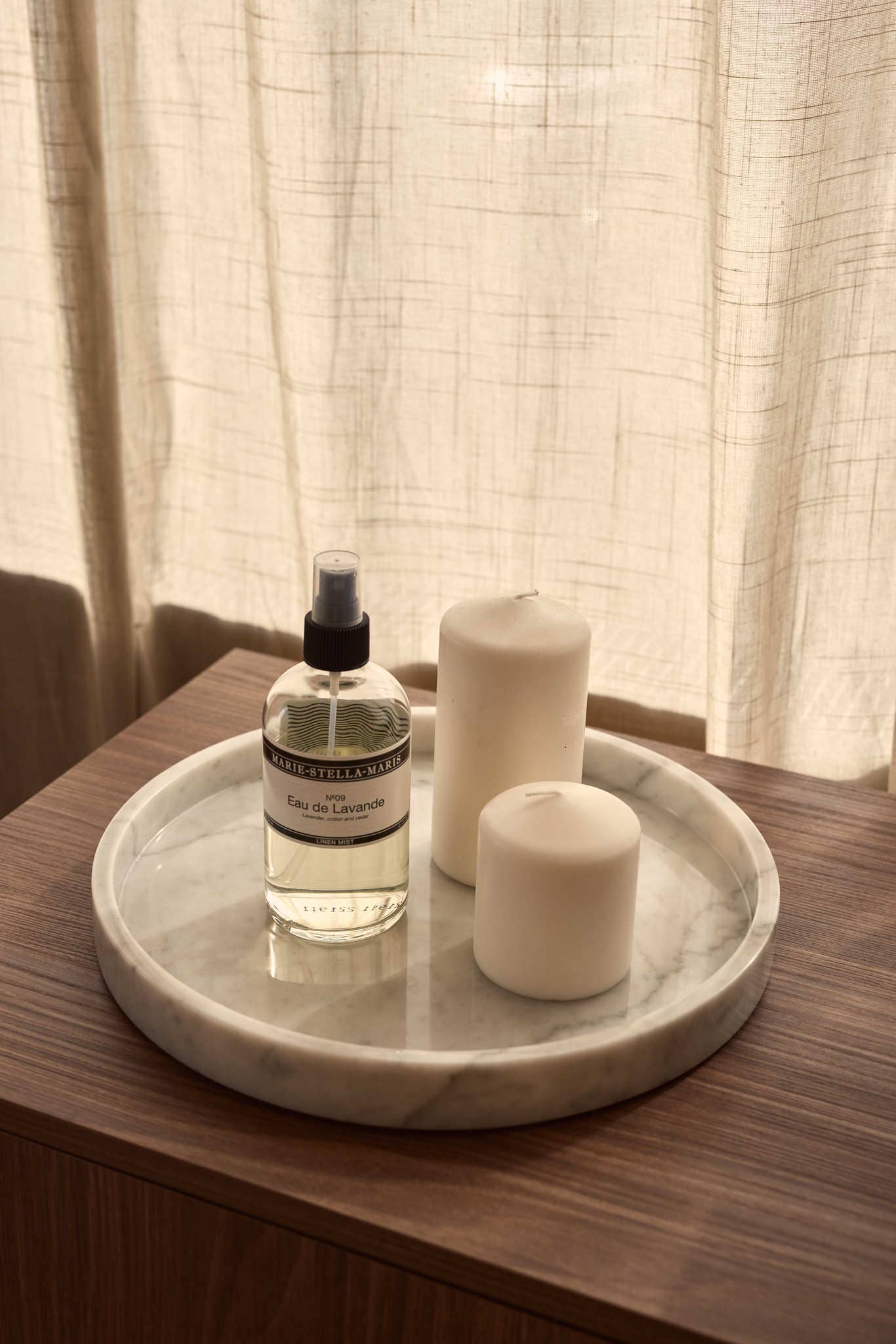 Marble tray round with edge Ø30cm white