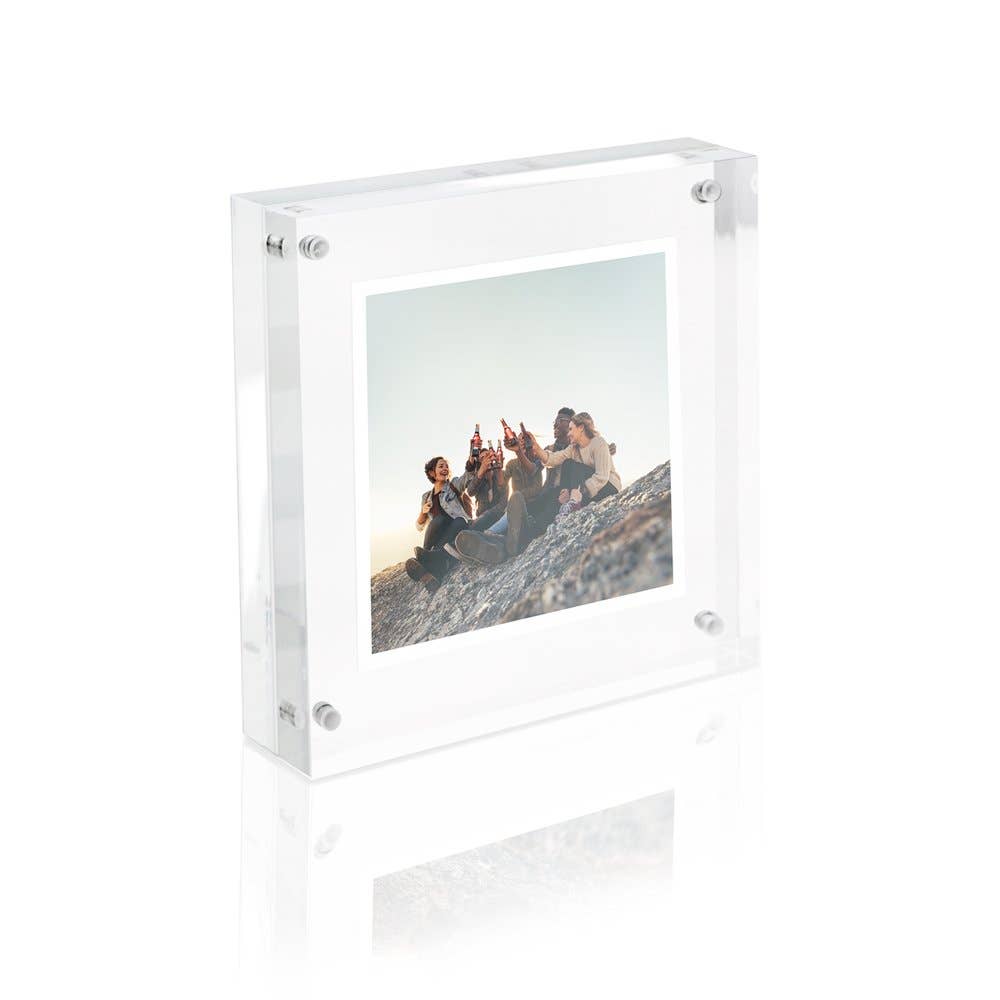 Isaac Jacobs Super Thick Clear Acrylic Magnetic Photo Frame