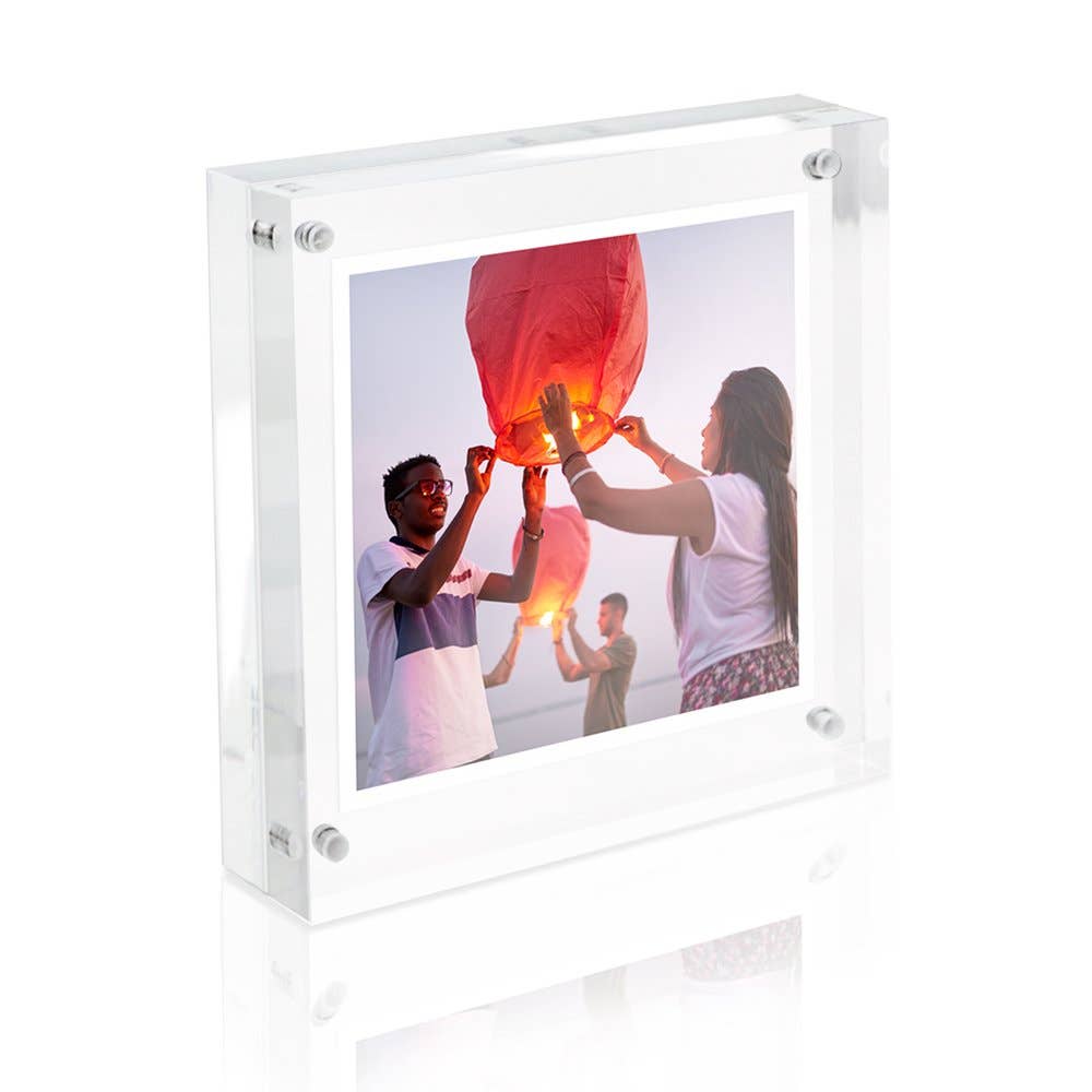 Isaac Jacobs Super Thick Clear Acrylic Magnetic Photo Frame