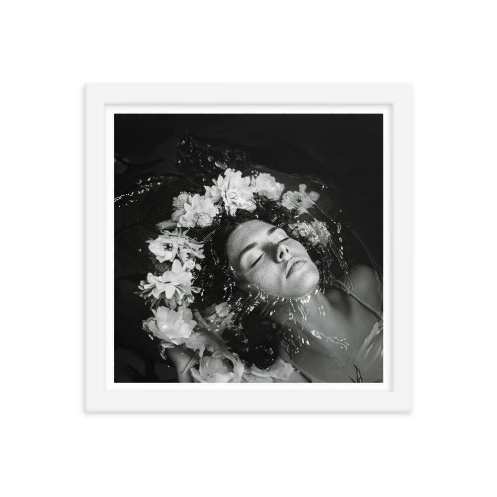 Annabelle - Framed Print Black and White Photography Modern: Black / 24″×36″