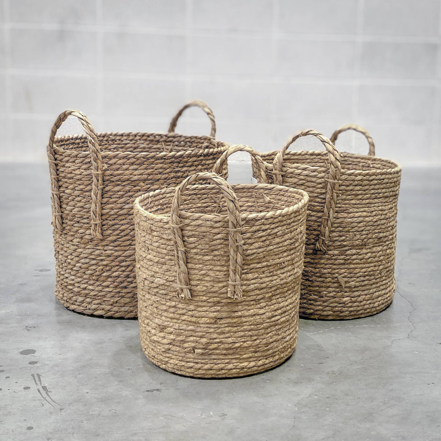 816 - Seagrass Basket with handles: Large