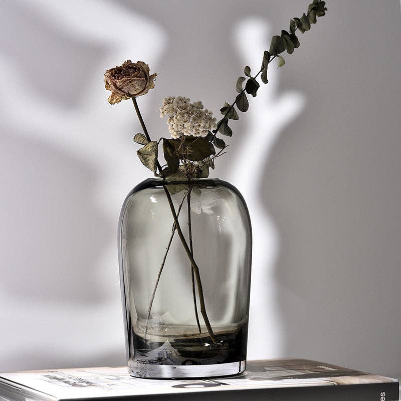 Simple Creative Glass Vase: 100Soot