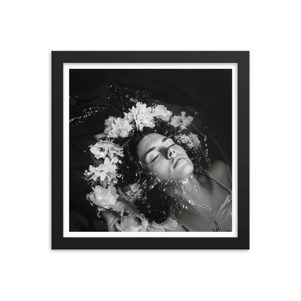 Annabelle - Framed Print Black and White Photography Modern: Black / 24″×36″