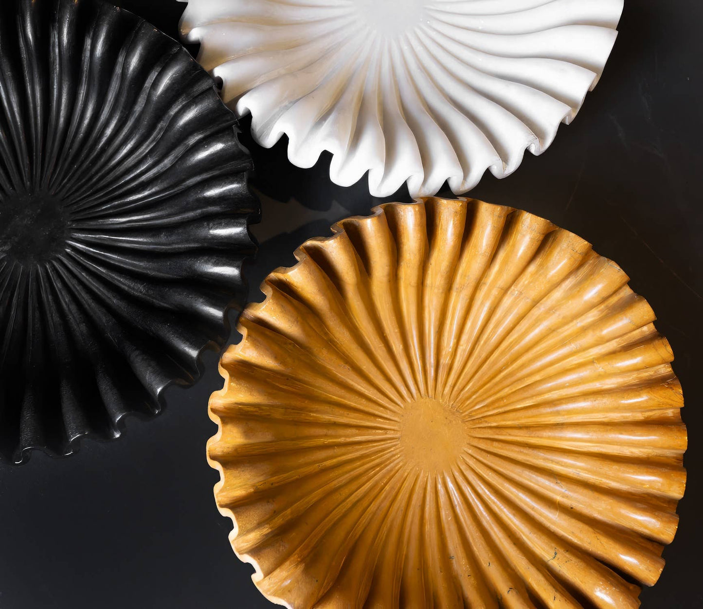 White Lehroya Bowl Large Honed Polish Dia 16": White / MARBLE