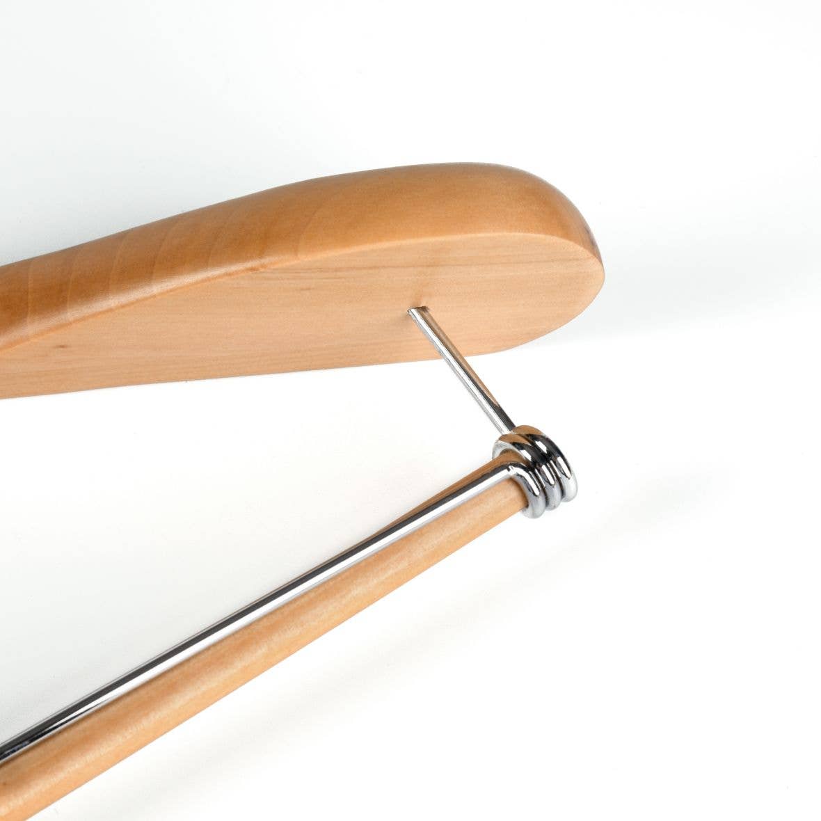 W5901 Curved Wooden Hanger 17.5" Locking bar Natural-Chrome