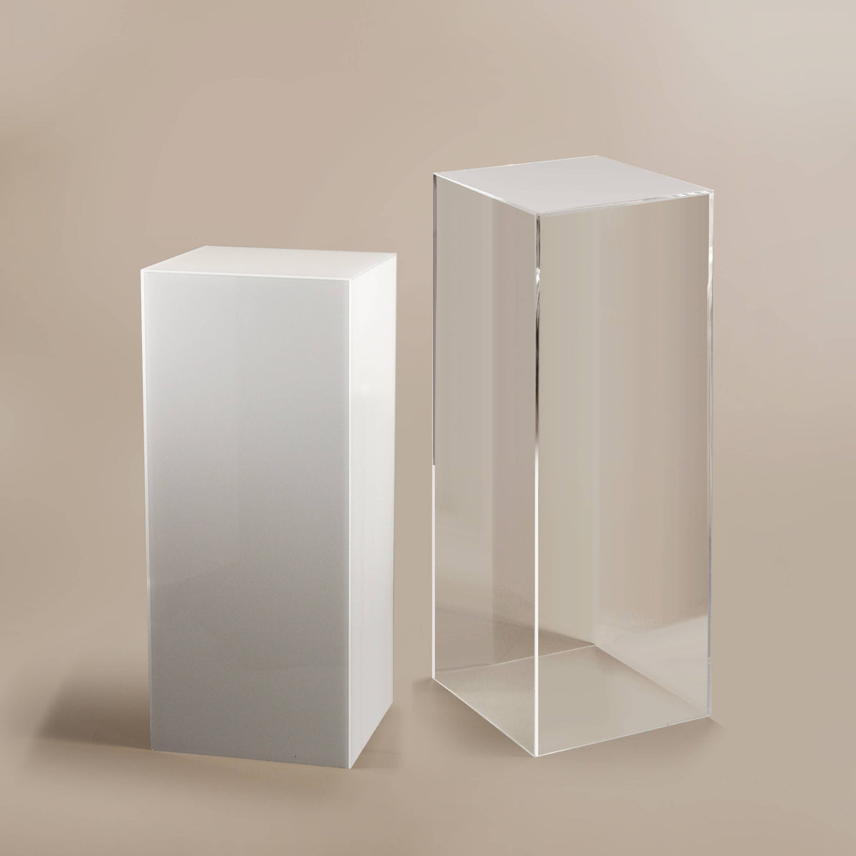 Showcase Pedestal Stand / Column