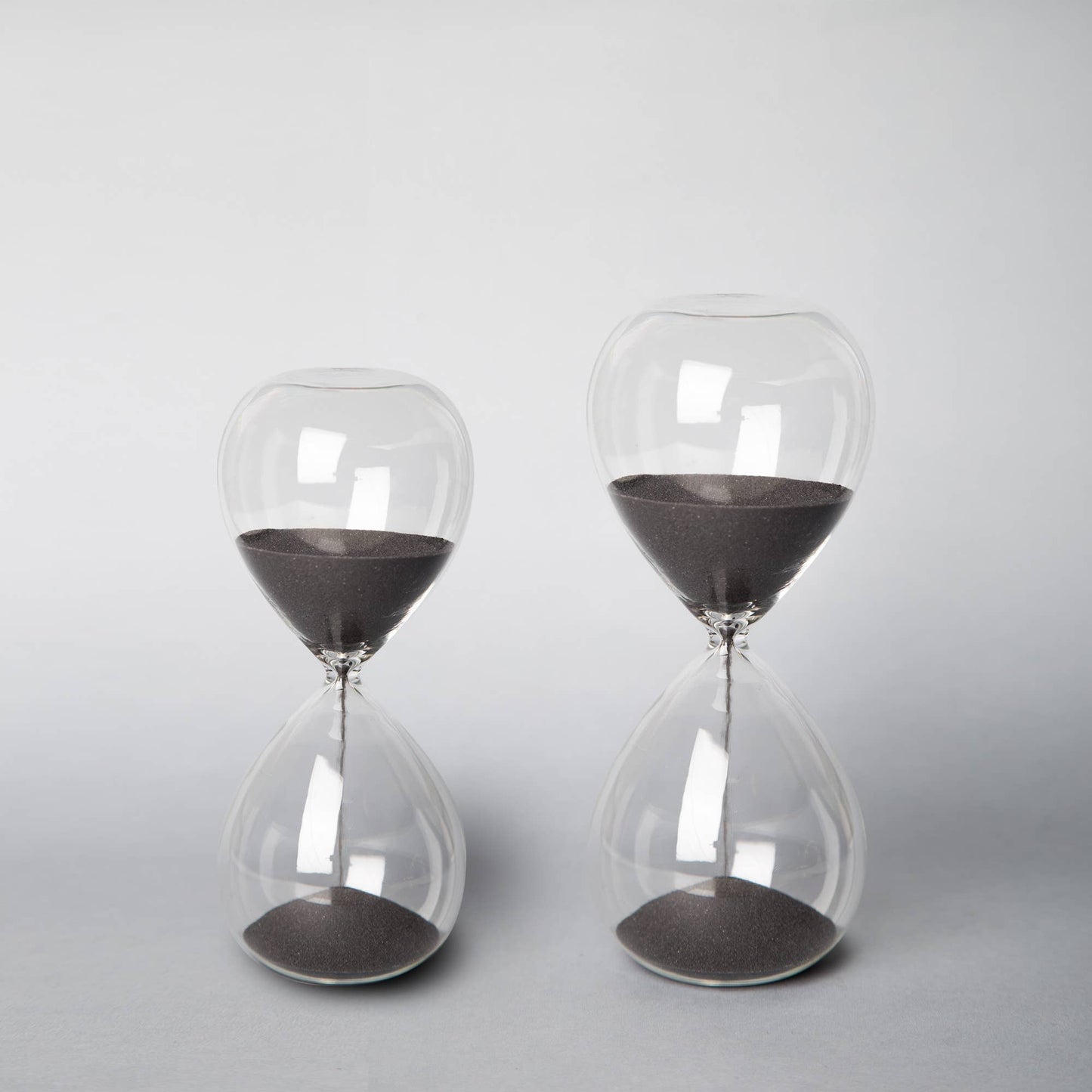 403 - Black Sand Glass Timer: Medium