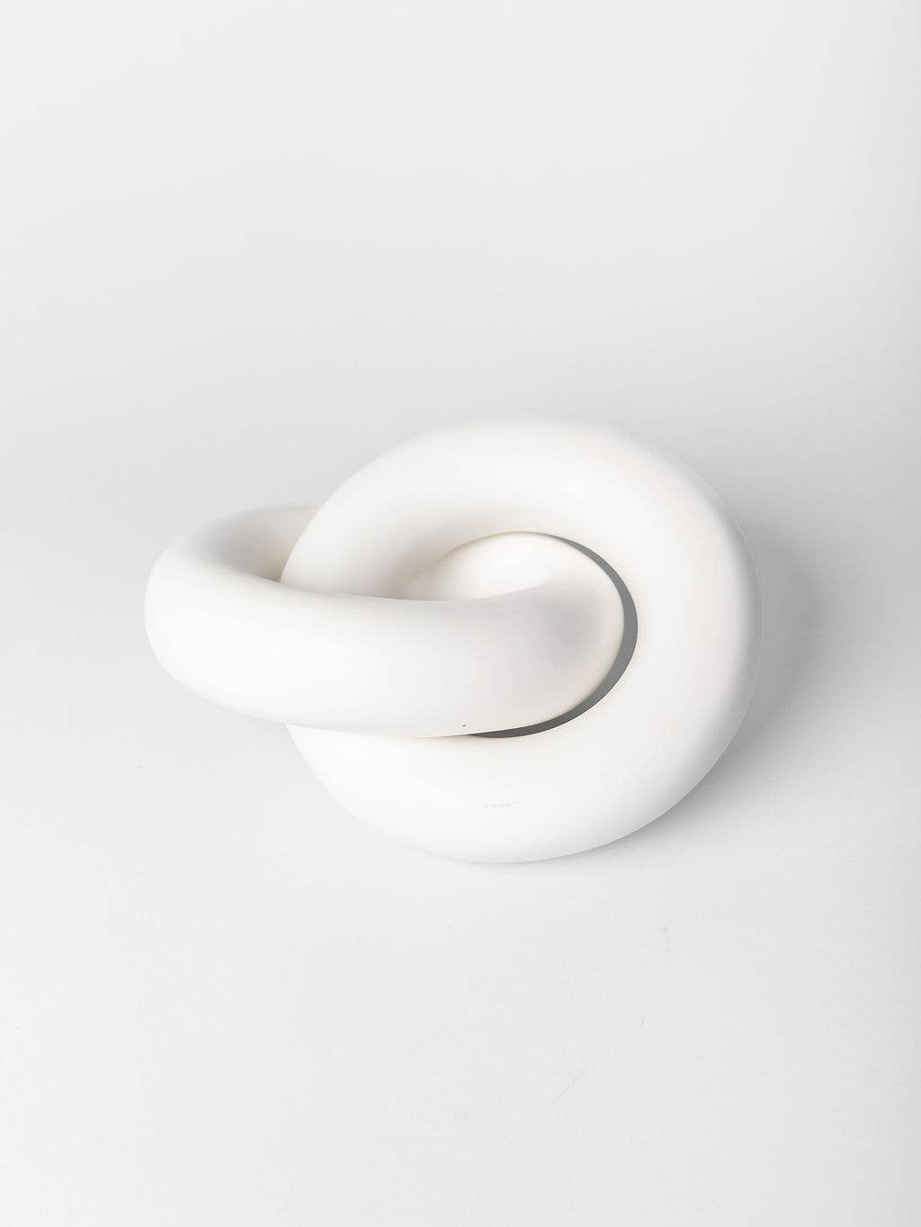 Aros Links: Powder White